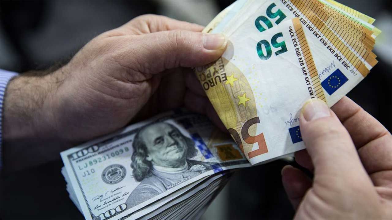 Dolar ve Euro Kurları Bugün Nasıl Hareket Ediyor?