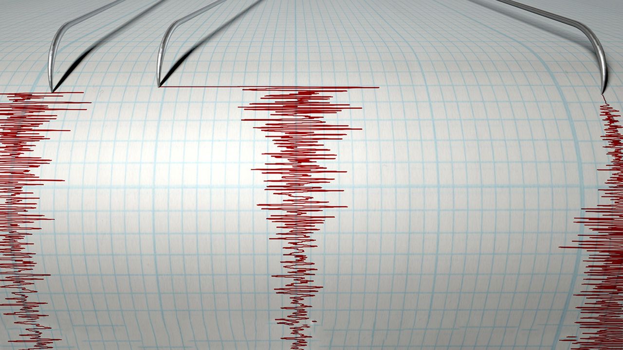 İzmir Açıklarında 4,1 Büyüklüğünde Deprem