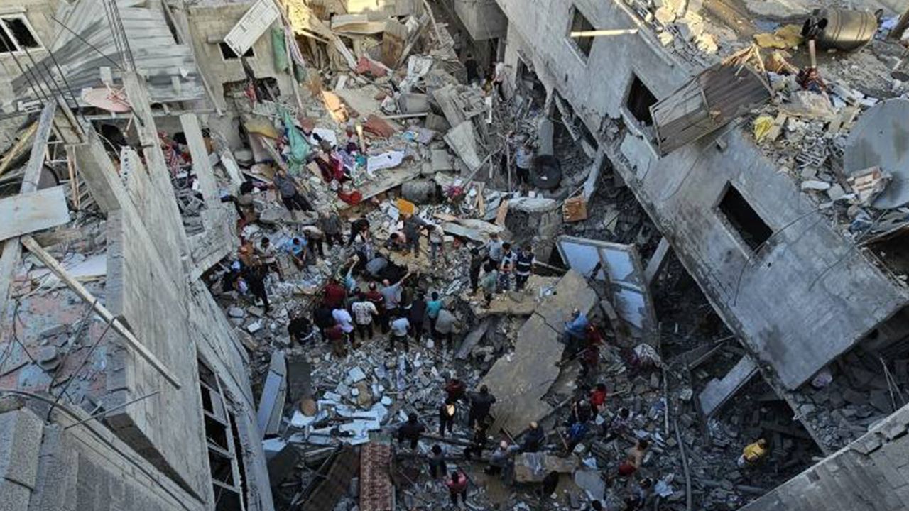 Gazze'de İşgal Bombardımanı Devam Ediyor: Şehit Sayısı 10 Bini Aştı, Binlerce Kişi Kayıp