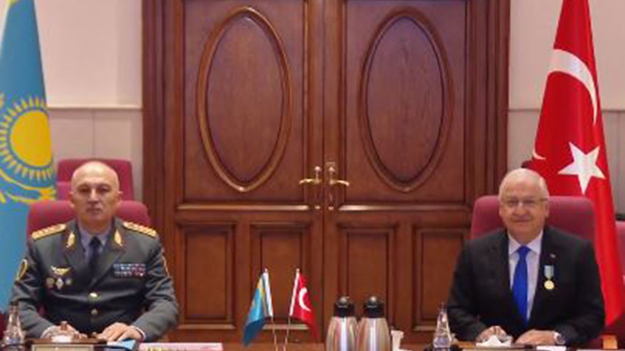 Türkiye ve Kazakistan Arasında 2024 Yılı Askeri İş Birliği İmzalandı