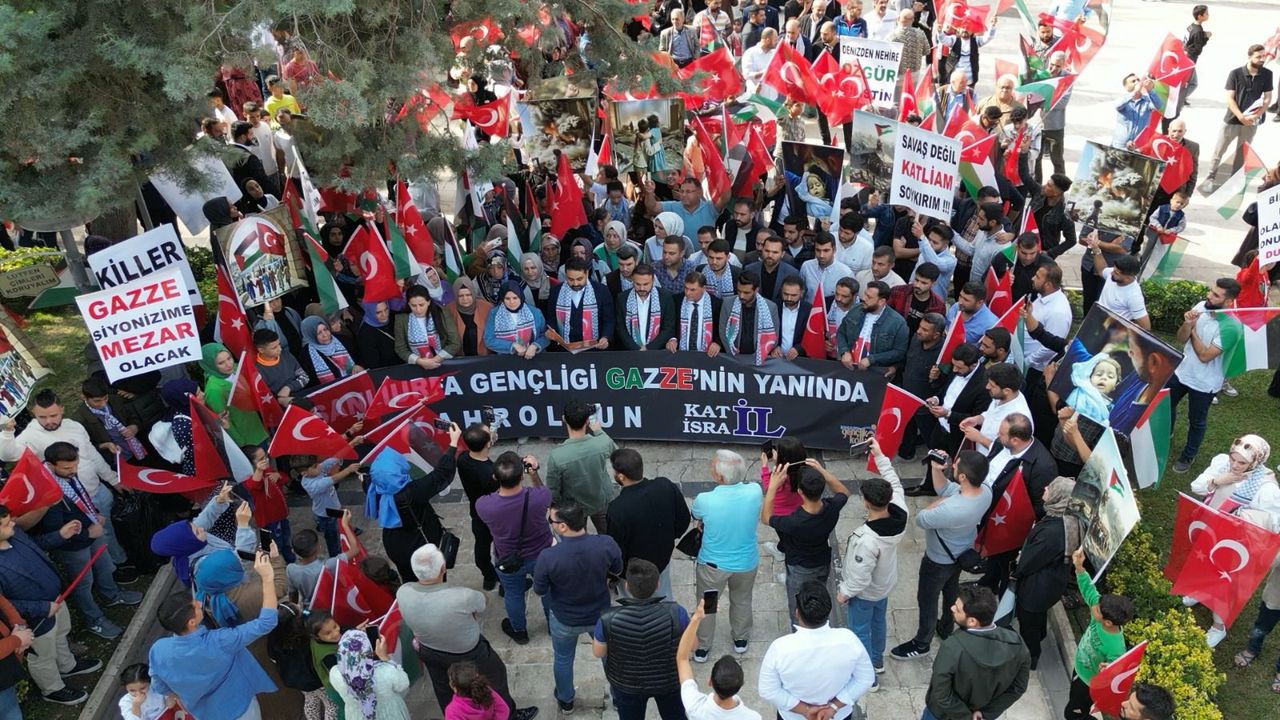 Şanlıurfa’da AK Parti'li gençlerden İsrail'e tepki