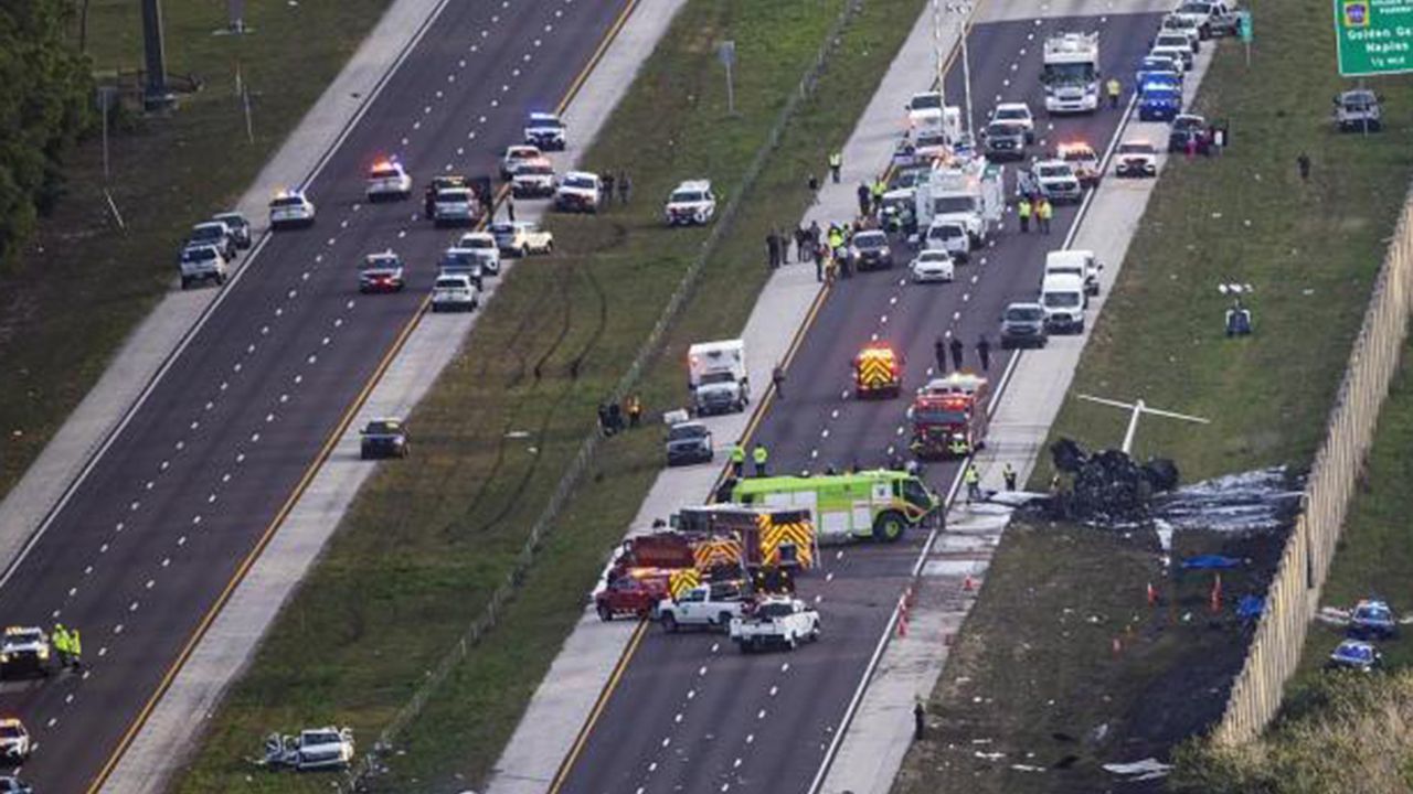 Florida’da otoyola düşen uçakta 2 ölü