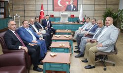 Şanlıurfa'da Milletvekili ve Belediye Başkanları, İl Milli Eğitim Müdürü Asım Sultanoğlu'na Ziyarette Bulundu