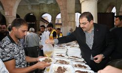 Şanlıurfa'da Binlerce Kişiye Tirit İkram Edildi