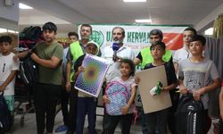 Umut Kervanı, Şanlıurfa'daki Afetzedelerin Çocuklarına Kırtasiye Yardımı Yaptı!