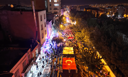 Siverek'teki Fener Alayı, Cumhuriyet'in 100. Yılı Kutlamalarına Renkli Bir Şölen Eşlik Etti
