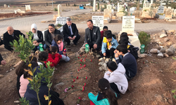 Şanlıurfa'da Deprem Şehitleri, Öğrenciler Tarafından Anıldı