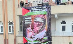 Şanlıurfa'da Filistin Dayanışması: Ebu Ubeyde'nin Posterleri Kentte Yeniden Yükseliyor