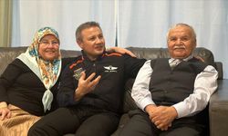 Türkiye’nin ilk astronotu Alper Gezeravcı, ailesine kavuştu