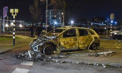 Eritreli Gruplar Arasında Çatışma: Polis Araçları Ateşe Verildi