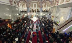 Peygamberler Şehri Şanlıurfa'da Ramazan ayı heyecanı kılınan ilk teravih namazı ile başladı