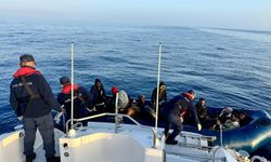 52 düzensiz göçmen karaya çıkarıldı