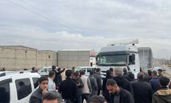 Elektrik Kesintisine Tepki: Şanlıurfa'da Esnaf Yolu Kapattı!