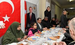 Vali Şıldak hayırseverlerin iftar programına katıldı