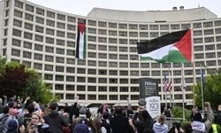 Filistin Destekçileri, Beyaz Saray Muhabirleri Derneği Yemeği'ni Protesto Etti
