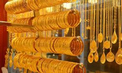 Altın fiyatlarında düşüş trendi sürüyor: Gram ve çeyrek altın değer kaybediyor!