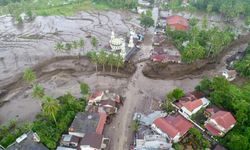 Endonezya'yı Vuran Sel Felaketinde Ölü Sayısı 41'e Yükseldi