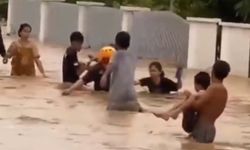 Endonezya'da Sel ve Heyelan Felaketi: 14 Ölü