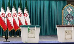 İran Yeni Cumhurbaşkanını seçimi için sandığa gidecek