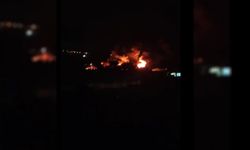 Şanlıurfa'da patlayan akaryakıt tankerinde sürücü yanarak öldü