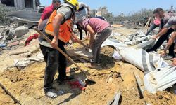 İsrail Saldırısında 10 Filistinli Şehit, 27 Kişi Yaralandı