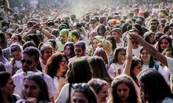 Türkiye, Avrupa'da Genç Nüfusuyla Farkını Ortaya Koyuyor