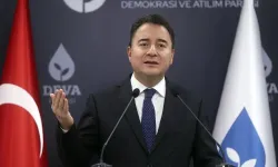 Ali Babacan: Gelecek Partisi ile birleşme noktasında görüşme trafiğimiz var