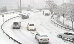 Konya'yı 4 ile bağlayan yollar araç trafiğine kapatıldı