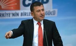 CHP'li Ağbaba'dan emekliye: " 12 bin 500 liraya geçiniyorsan, senden büyük ekonomist yok"