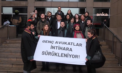 Hukukçu intiharlarıyla ilgili İstanbul Adliyesi önünde açıklama