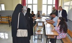 Bitlis'te 220 Bin Seçmen Oy Kullanmak İçin Sandık Başına Gitti