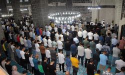 İslam'ın 5'inci Harem-i Şerifi Ulu Camii, Diyarbakırlıları bayram namazında misafir etti
