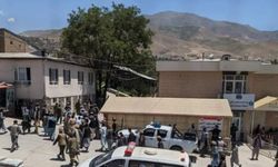 Afganistan'da bir cenaze töreninde patlama meydana geldi ve 15 kişi hayatını kaybetti, 50 kişi de yaralandı