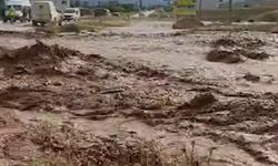 Kırıkkale'de şiddetli yağış sele neden oldu