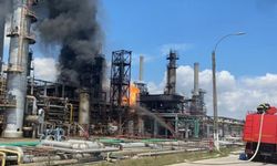 Romanya'da Petrol Rafinerisinde Yangın
