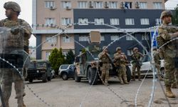 Kosova ile Sırbistan arasında sıcak çatışma tehlikesi: AB, liderleri acil toplantıya çağırdı