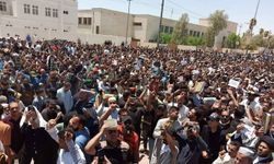 Irak'ta binlerce kişi İsveç'te Kur'an'ın yakılmasını protesto etti