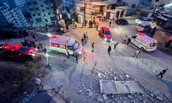 Siyonist İşgal Rejimi Filistin'e Hava Saldırısı Yaptı: 3 Ölü 13 Yaralı