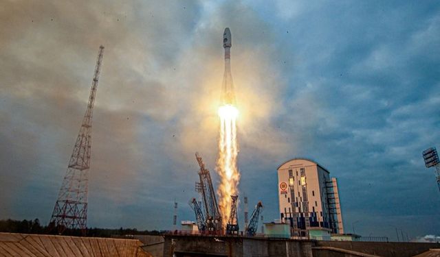 Rusya'nın Luna-25 Uzay Aracı Ay'a Çarptı!