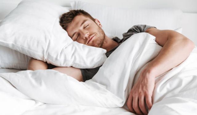Tam uyuyanların 6 yaş daha genç hissettikleri ortaya çıktı