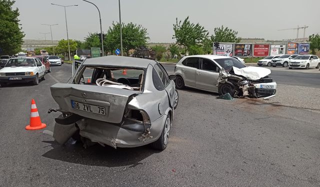 Şanlıurfa'da 5 Aracın Karıştığı Zincirleme Kaza: 5 yaralı