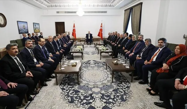 Cumhurbaşkanı Erdoğan, Irak Türkmen ve Sünni Toplumu Temsilcilerini Kabul Etti