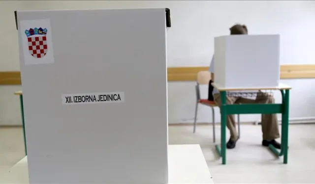 Hırvatistan Genel Seçimlerinde Oy Verme İşlemi Başladı