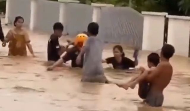Endonezya'da Sel ve Heyelan Felaketi: 14 Ölü