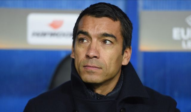 Beşiktaş'ta Yeni Dönem: Giovanni van Bronckhorst Göreve Geldi