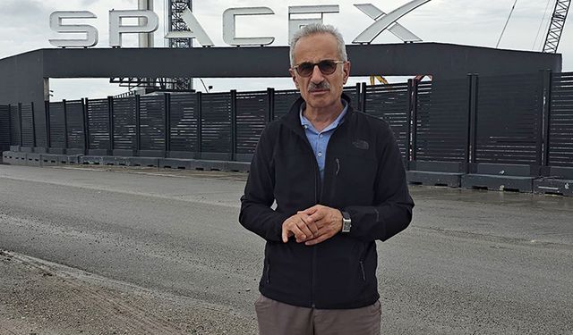 Bakan Uraloğlu, SpaceX'in Texas'taki Üretim ve Fırlatma Tesisini İnceledi