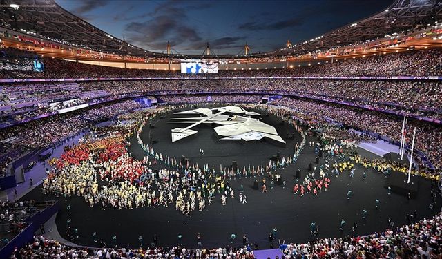 Paris 2024 Olimpiyat Oyunları Görkemli Kapanış Töreniyle Sona Erdi