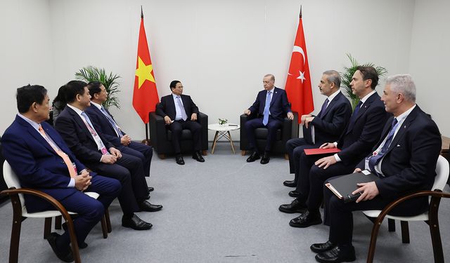 Cumhurbaşkanı Erdoğan, Vietnam Başbakanı Pham ile görüştü