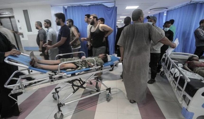 Siyonist Rejim Gazze'de Alıkonulan 10 Doktordan Haber Alınamıyor
