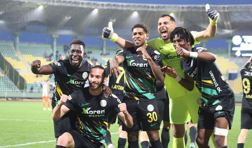 Şanlıurfaspor, Adanaspor'u 4-0 Mağlup Ederek Güçlü Performansını Sürdürdü!
